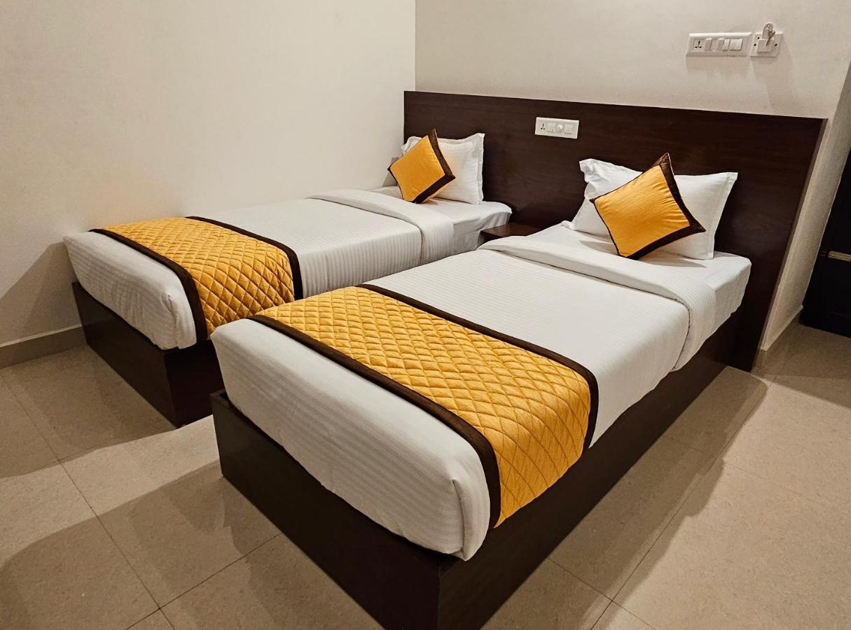 Blueway Residency Downtown Hotel Thiruvananthapuram Ngoại thất bức ảnh