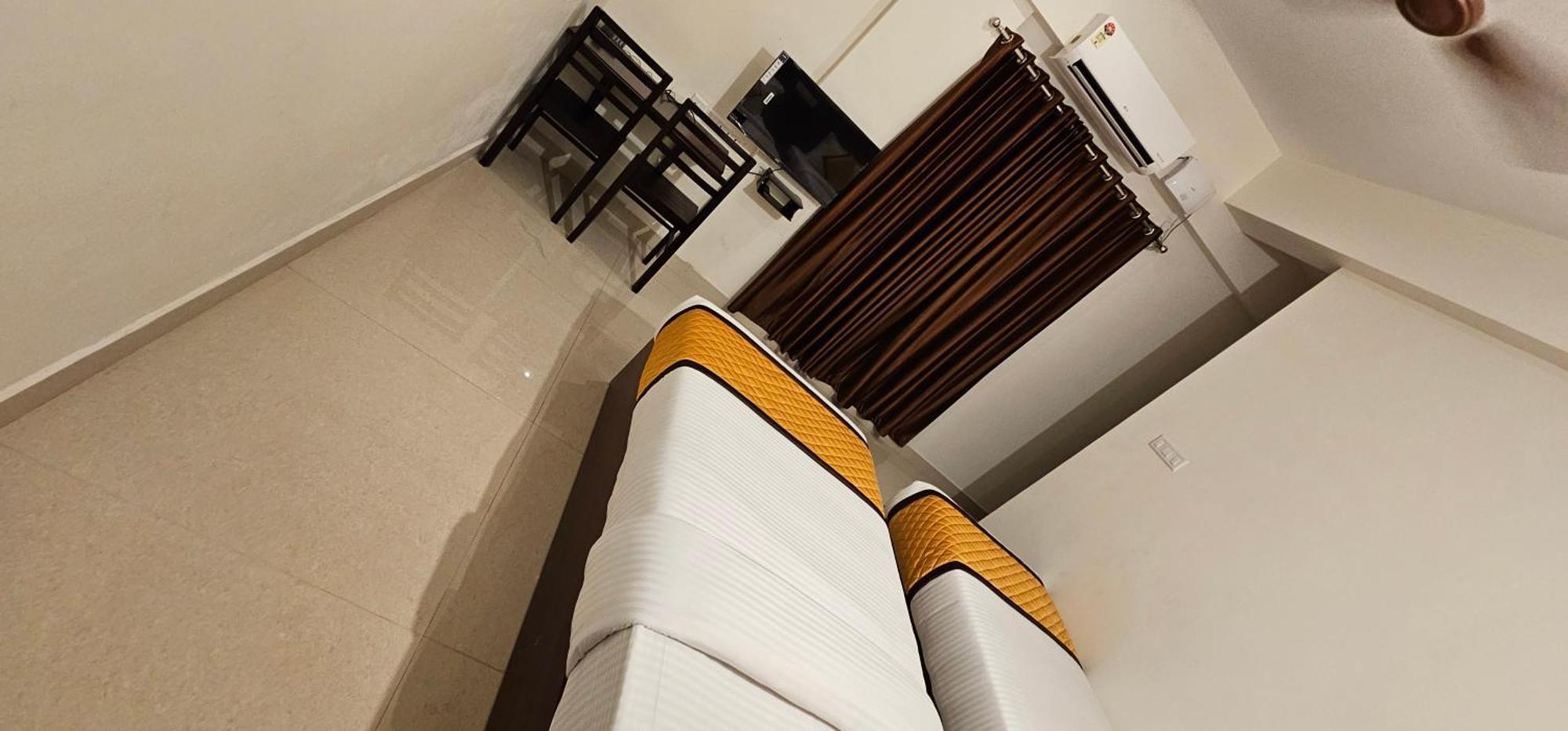 Blueway Residency Downtown Hotel Thiruvananthapuram Ngoại thất bức ảnh