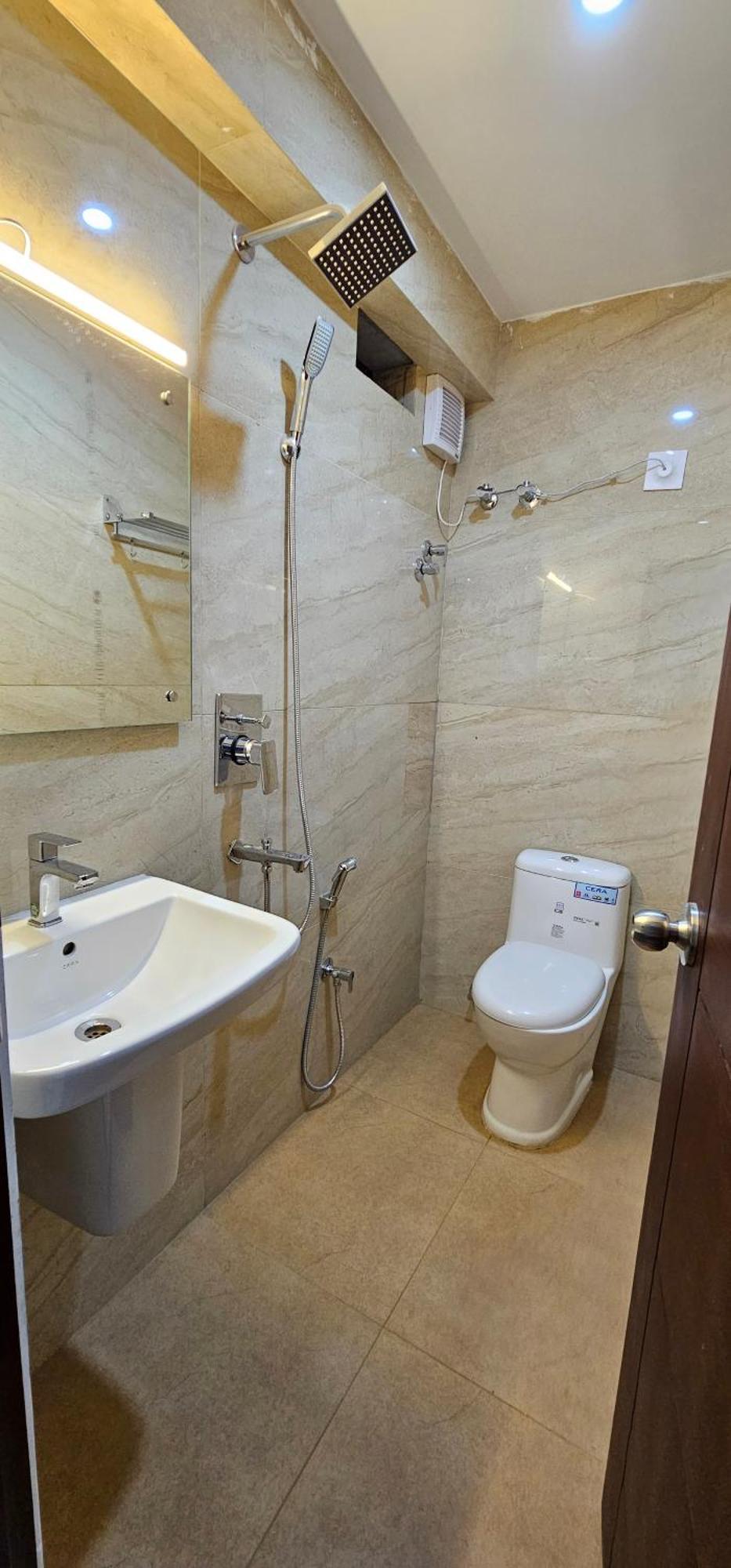 Blueway Residency Downtown Hotel Thiruvananthapuram Ngoại thất bức ảnh