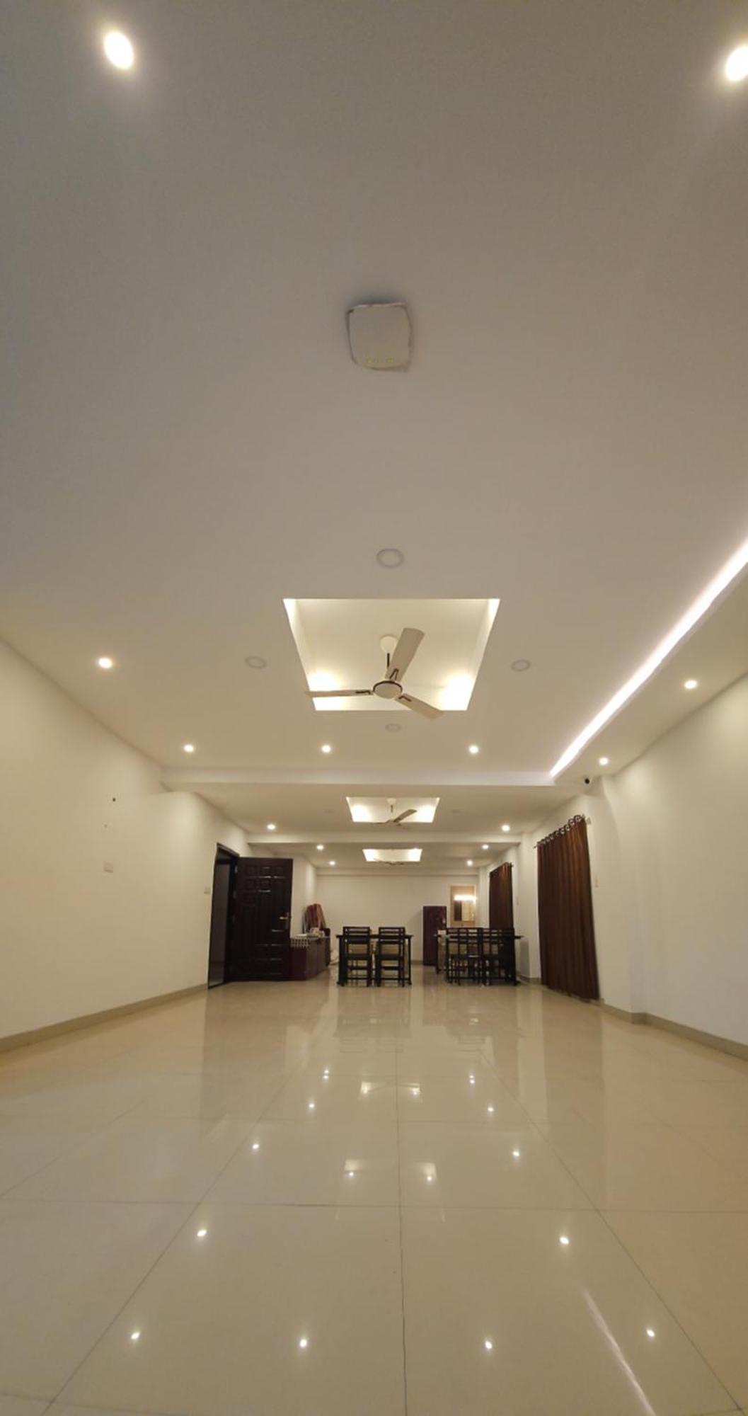 Blueway Residency Downtown Hotel Thiruvananthapuram Ngoại thất bức ảnh