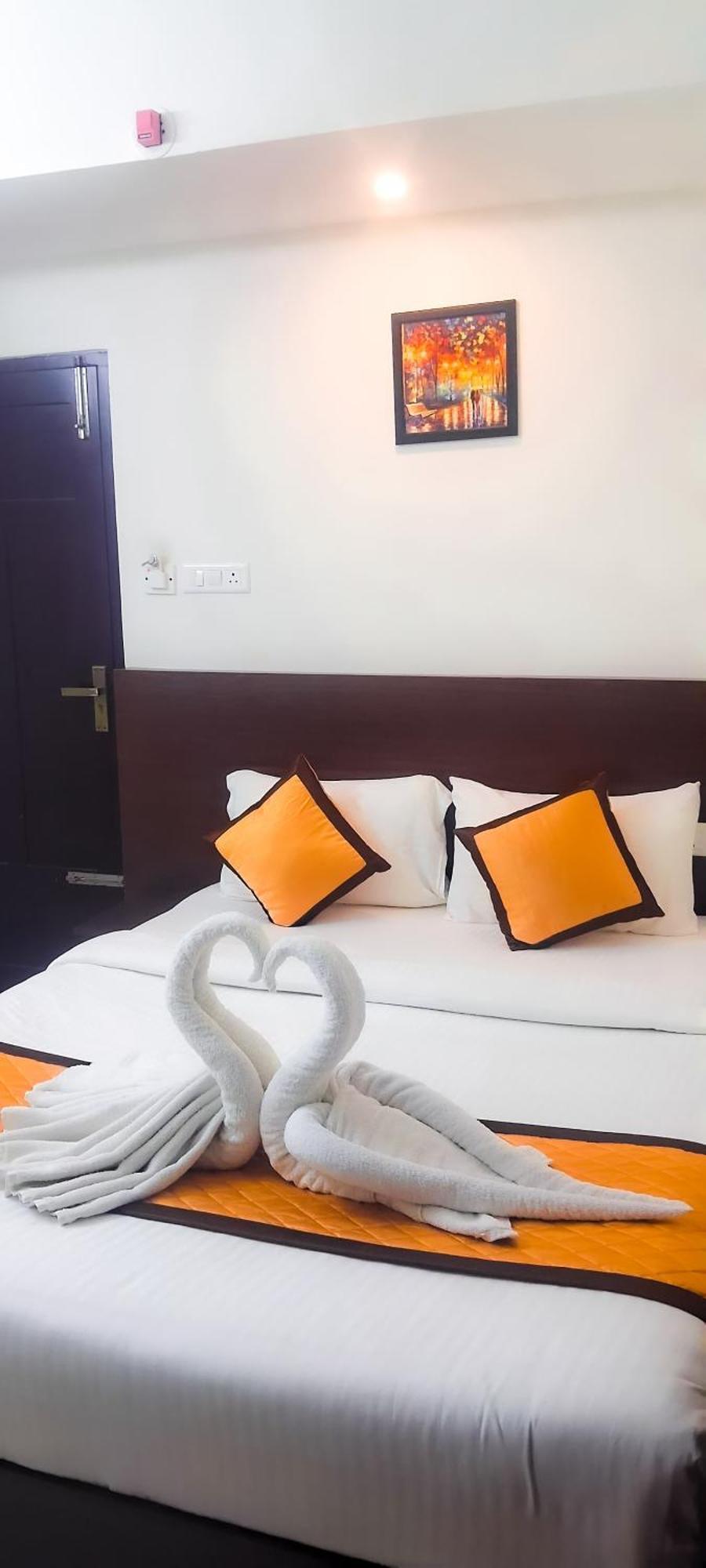 Blueway Residency Downtown Hotel Thiruvananthapuram Ngoại thất bức ảnh